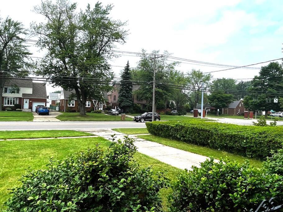 Entire Home In Buffalo - 6 Guests 3 Bedroom 1 Bath - Convenient Location - 25Min To Niagara Falls Zewnętrze zdjęcie
