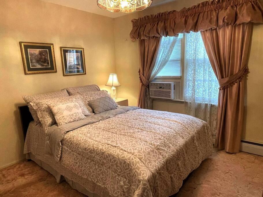 Entire Home In Buffalo - 6 Guests 3 Bedroom 1 Bath - Convenient Location - 25Min To Niagara Falls Zewnętrze zdjęcie